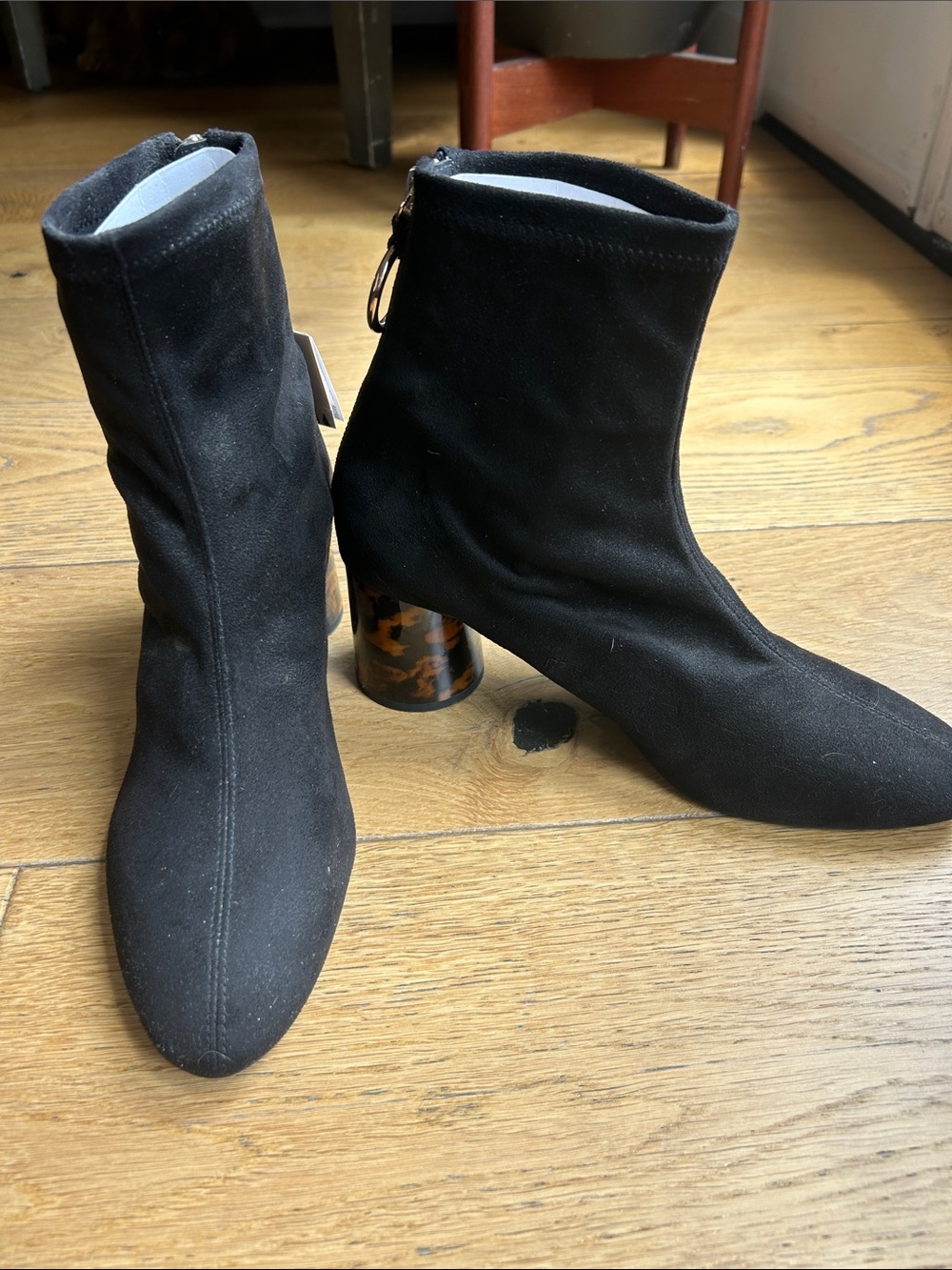 Zara Black Ankle Boots with Tortoiseshell Block Heel. Faux leather (vegan)